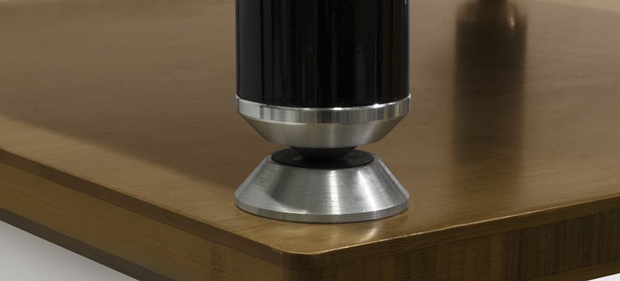 NorStone Stabbl Bamboo стойка под Hi-Fi аппаратуру, бамбуковые полки, черные стойки, ширина 600мм (NORSTA060BAS)