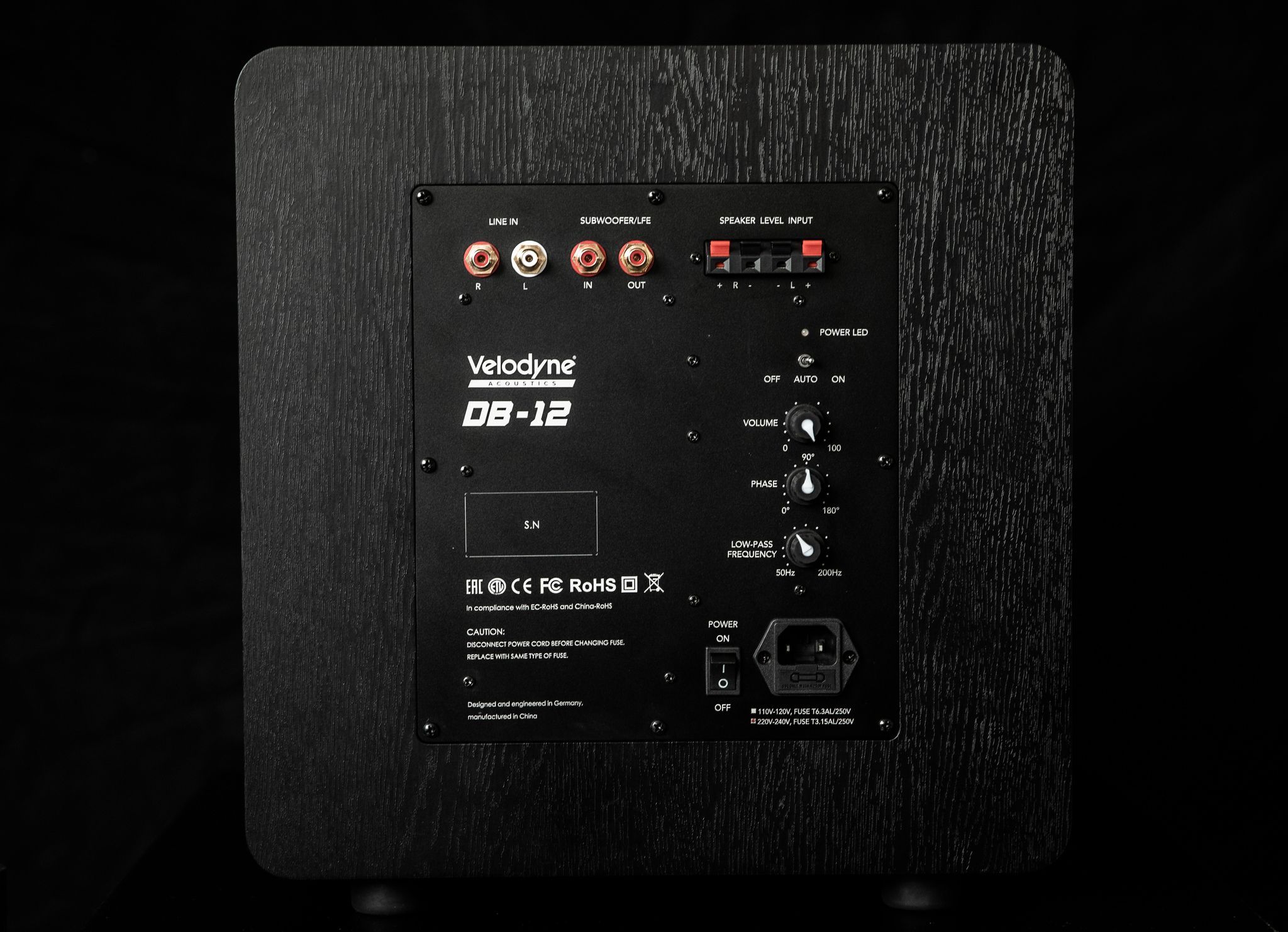Velodyne DB-12 black активный сабвуфер
