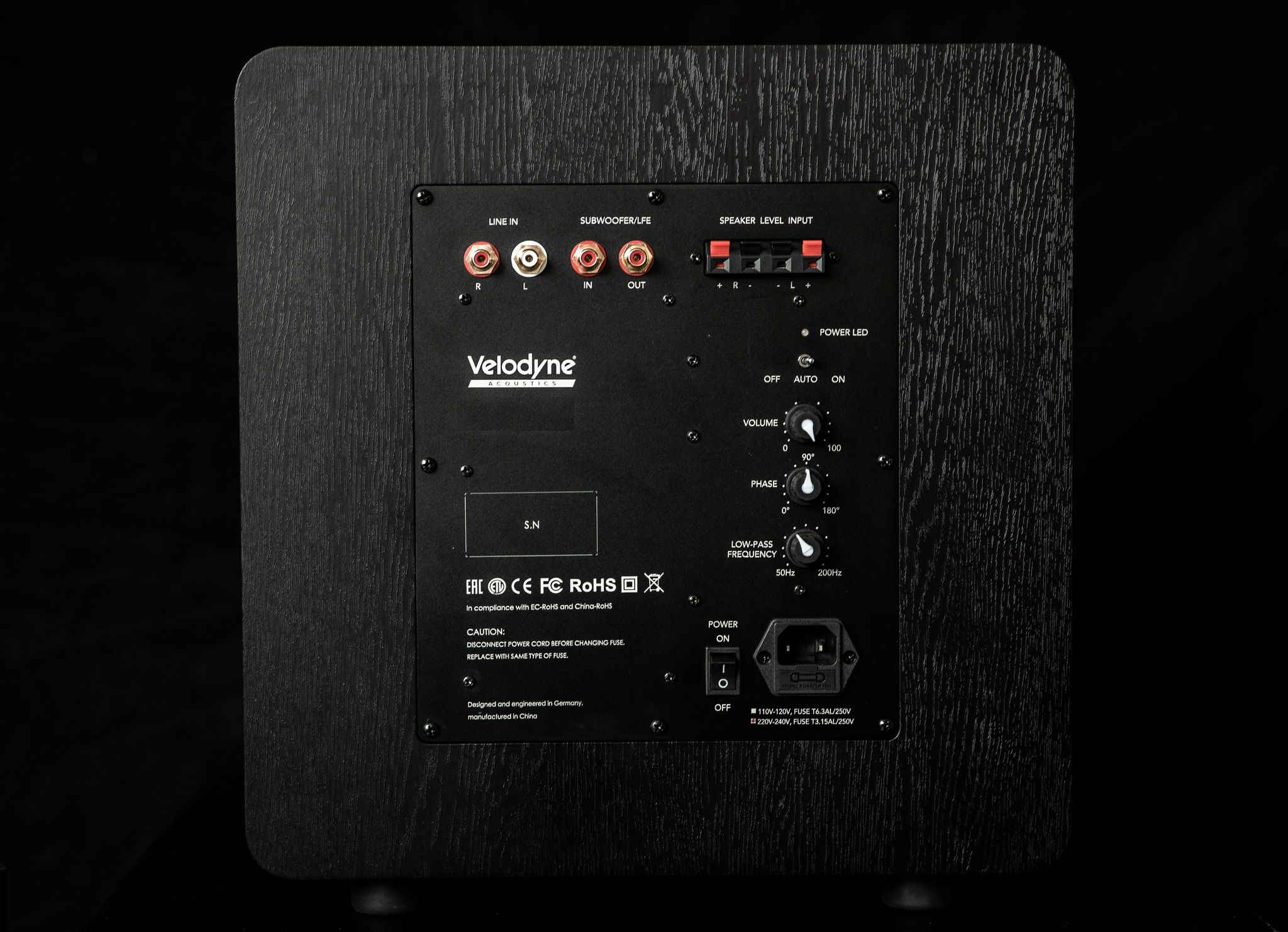 Velodyne DB-15 black активный сабвуфер