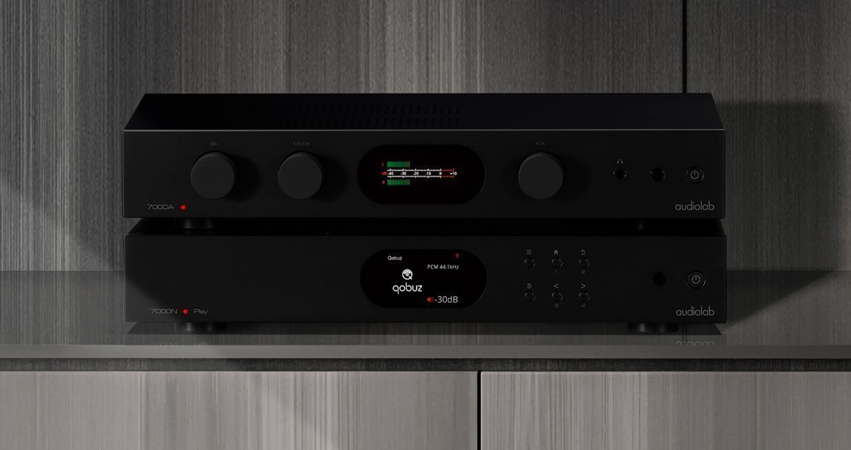 AudioLab 7000A Black интегрированный стерео усилитель