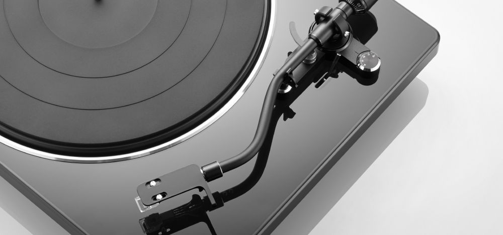 Denon DP-400 White DP400WTEM Проигрыватель винила