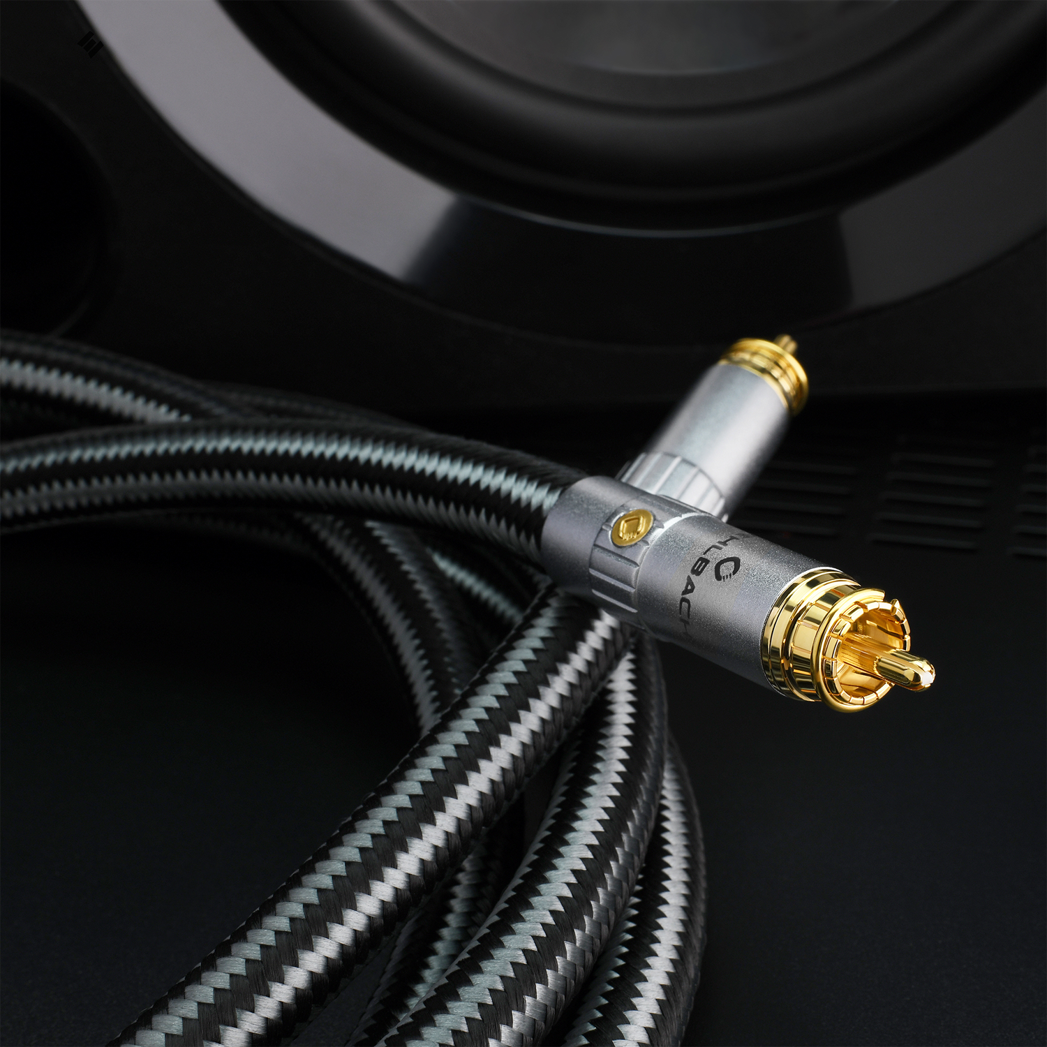 Oehlbach STATE OF THE ART XXL Cable RCA 1x2,2m gold Сабвуферный кабель D1C13302