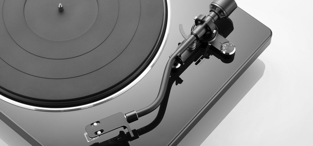 Denon DP-400 Black DP400BKEM Проигрыватель винила