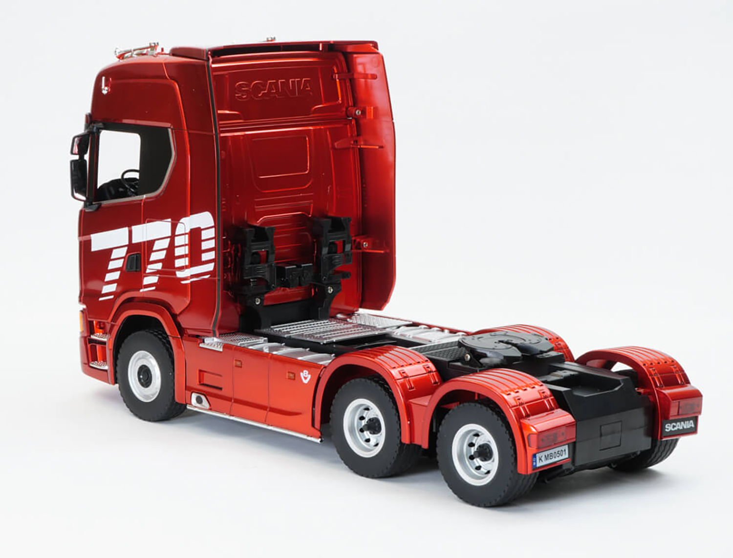 Радиоуправляемый тягач Scania HUINA масштаб 1:18 - HN1501