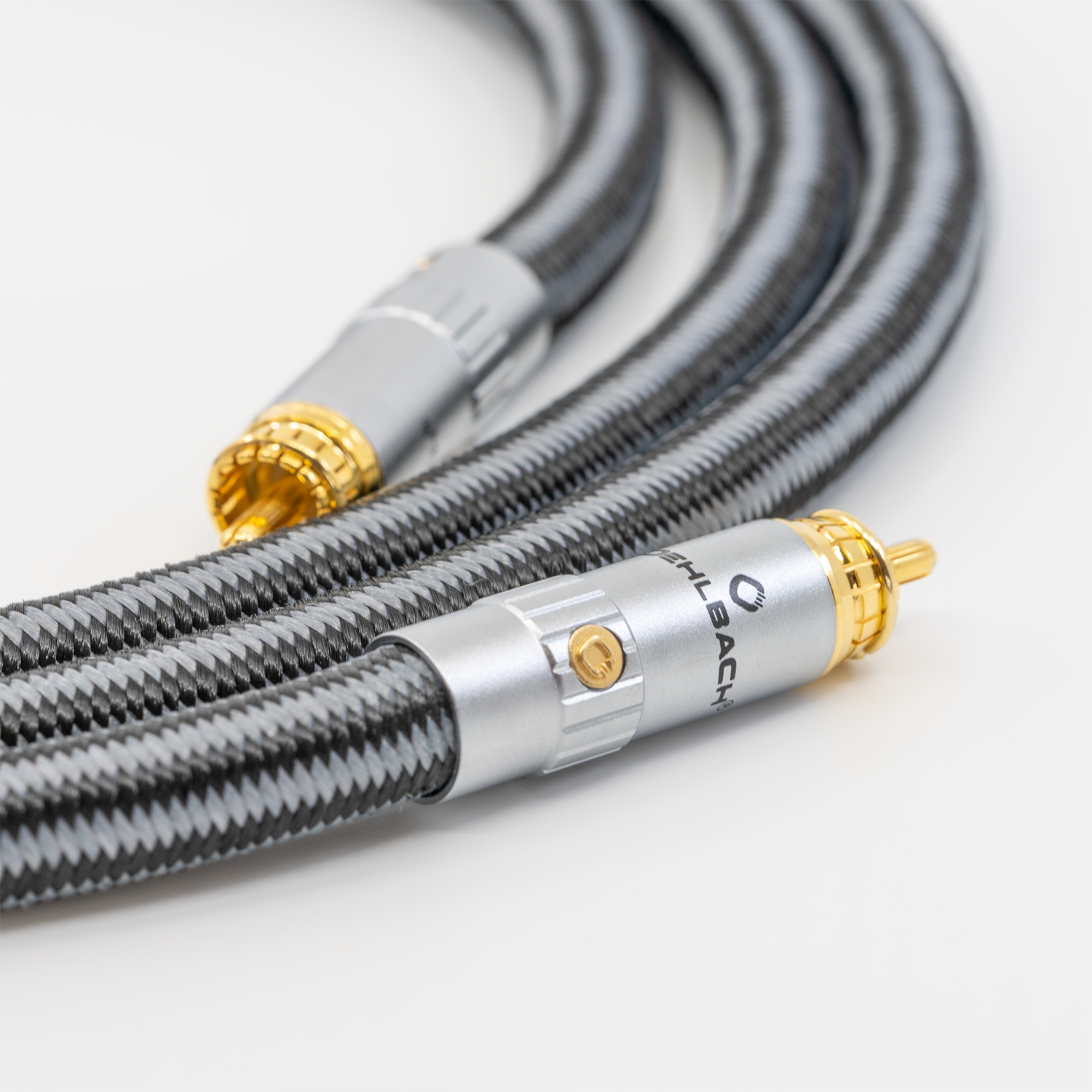 Oehlbach STATE OF THE ART XXL Cable RCA 1x2,2m gold Сабвуферный кабель D1C13302