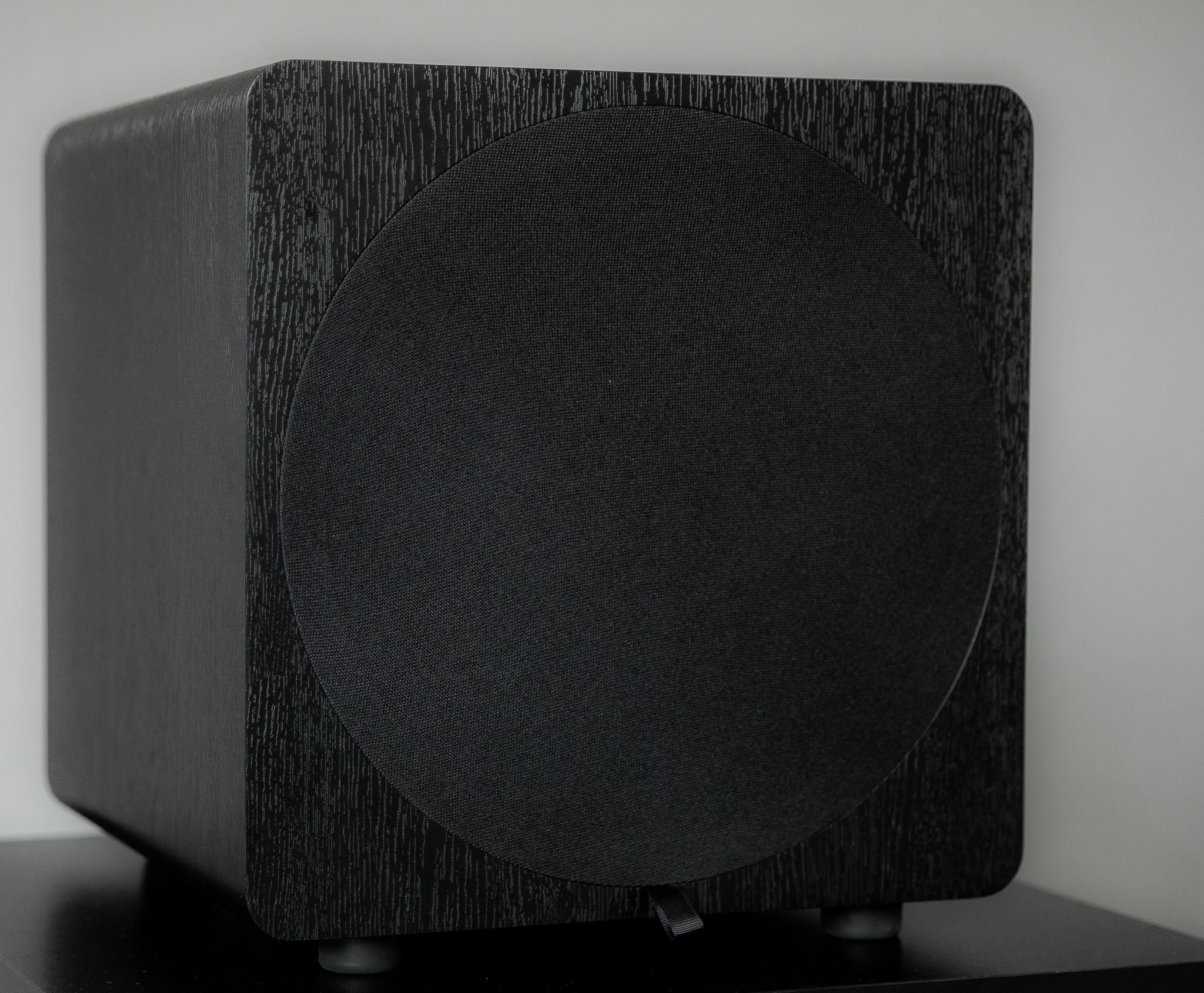 Velodyne DB-8 black активный сабвуфер