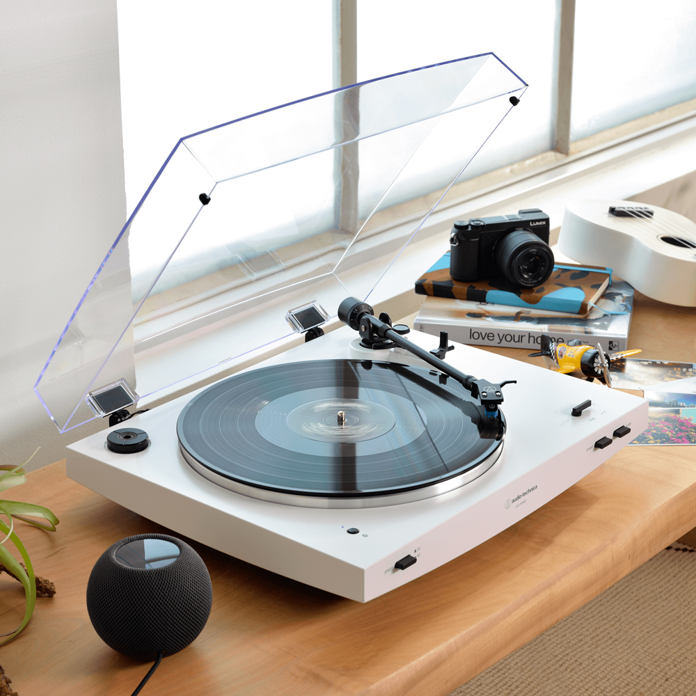 AUDIO-TECHNICA AT-LP3XBTWH Виниловый проигрыватель