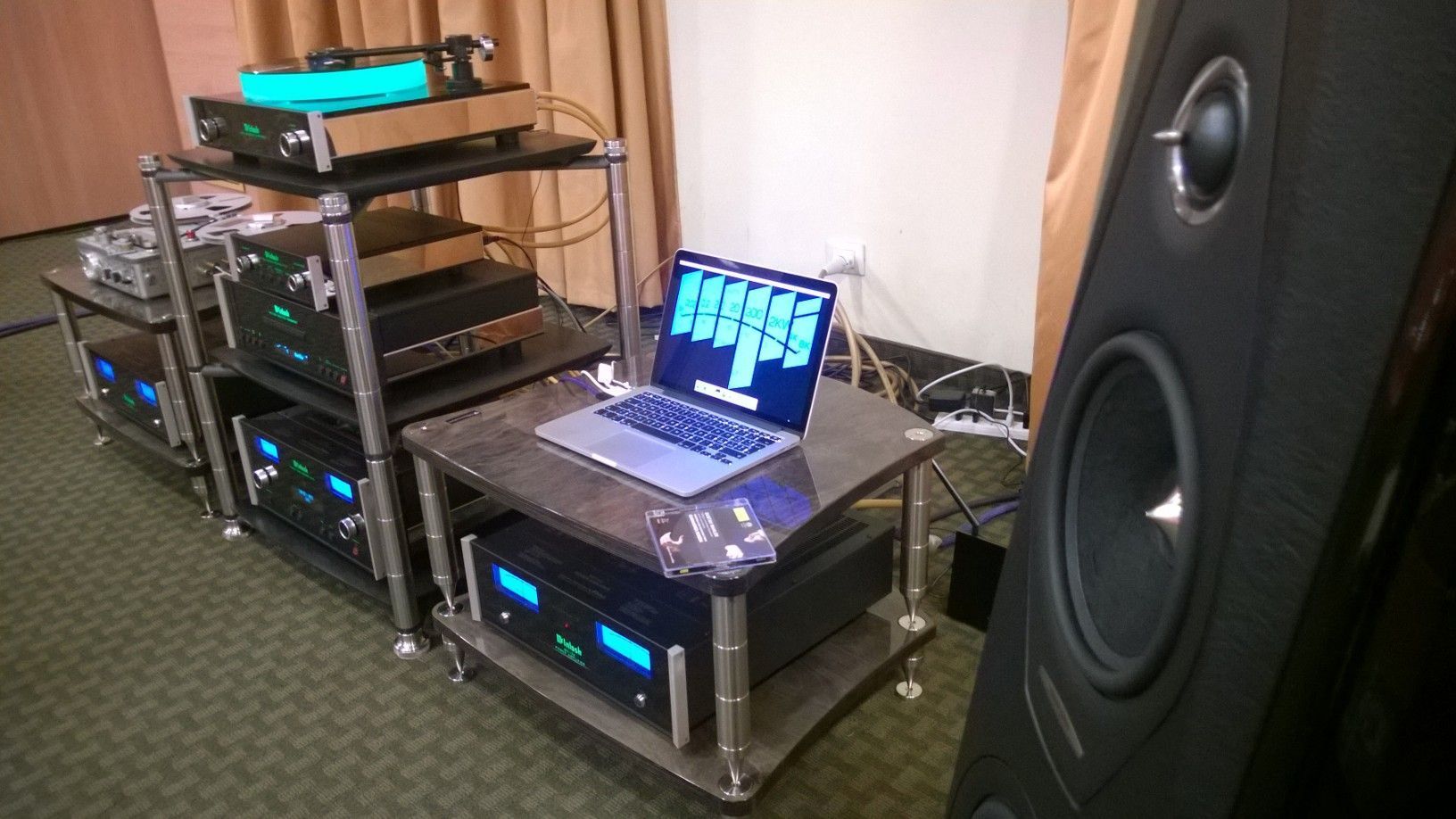 Bassocontinuo Accordeon XL4 2.0 Moonstone h 200 mm стойка