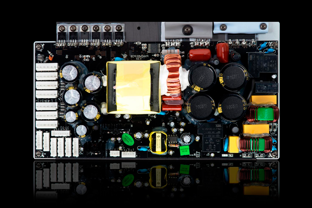 Emotiva XPA-2 Gen3 2-канальный усилитель мощности