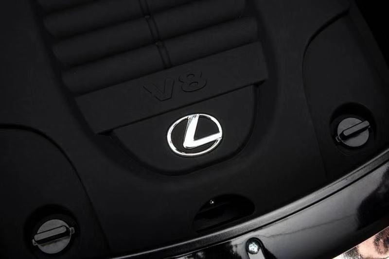 Детский электромобиль Lexus LX570 4WD MP4 - DK-LX570-BLACK-PAINT-MP4