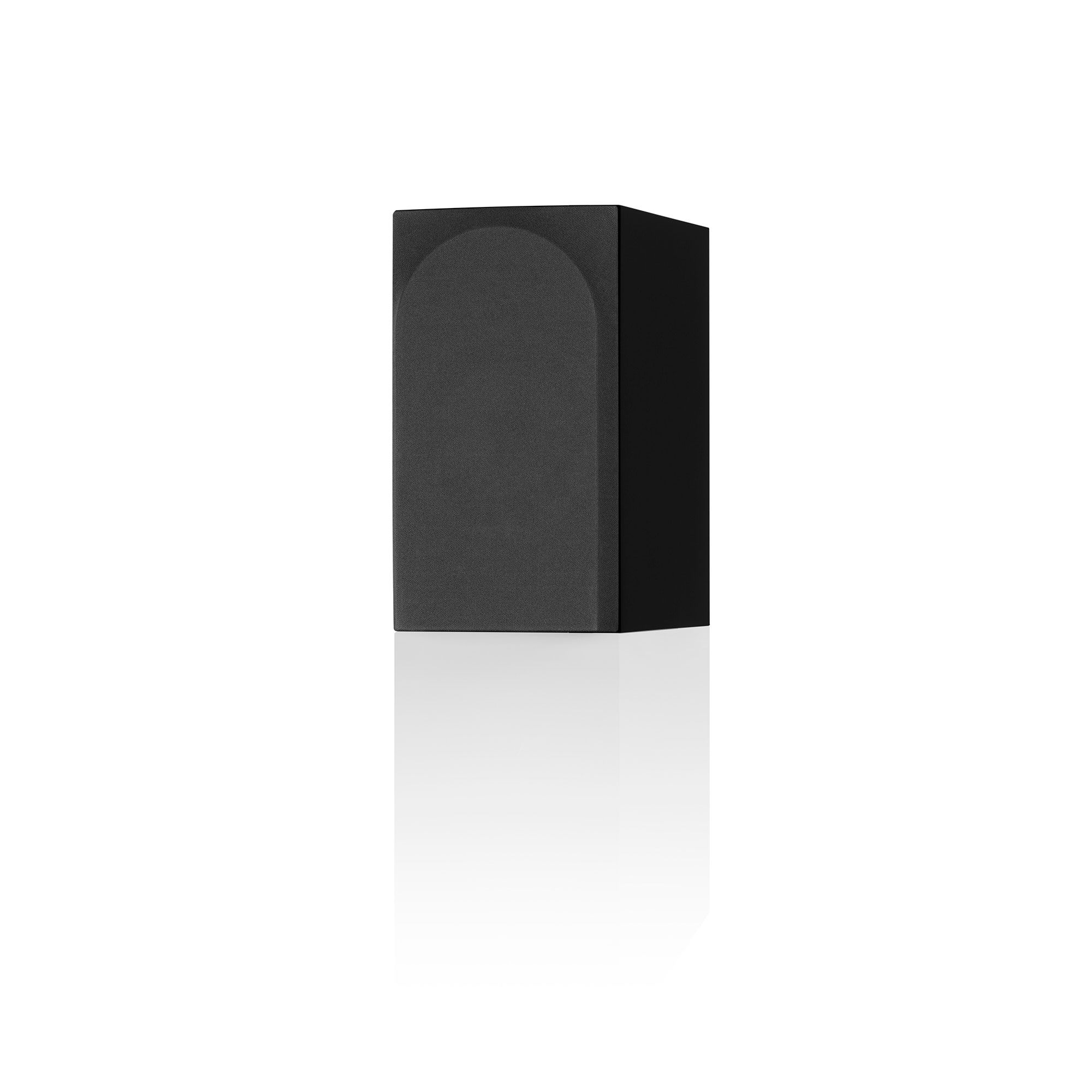 Bowers & Wilkins 706 S3 Glossy Black полочная АС