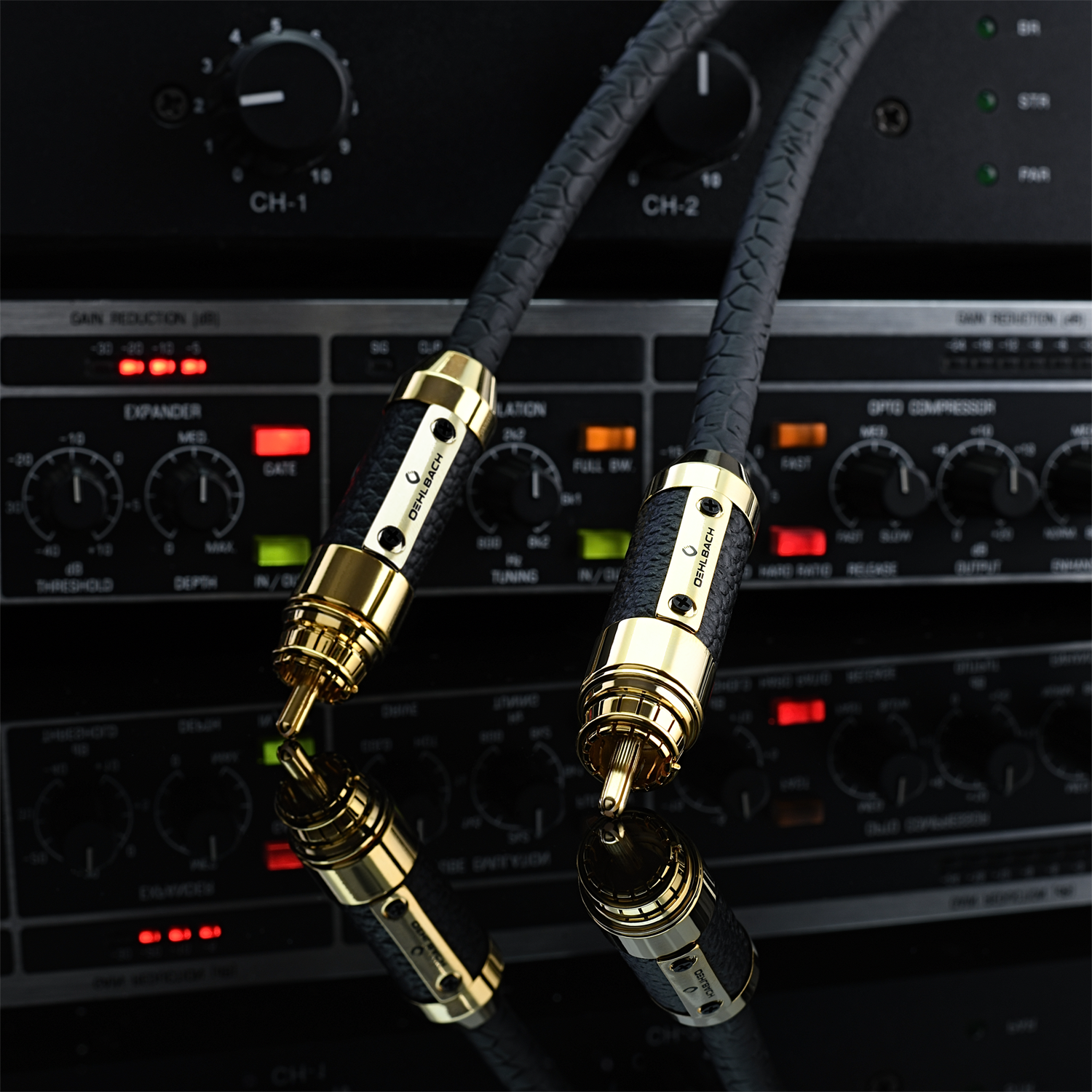 Oehlbach STATE OF THE ART XXL Black Connection Cable RCA 1m gold High-End цифровой кабель D1C13826